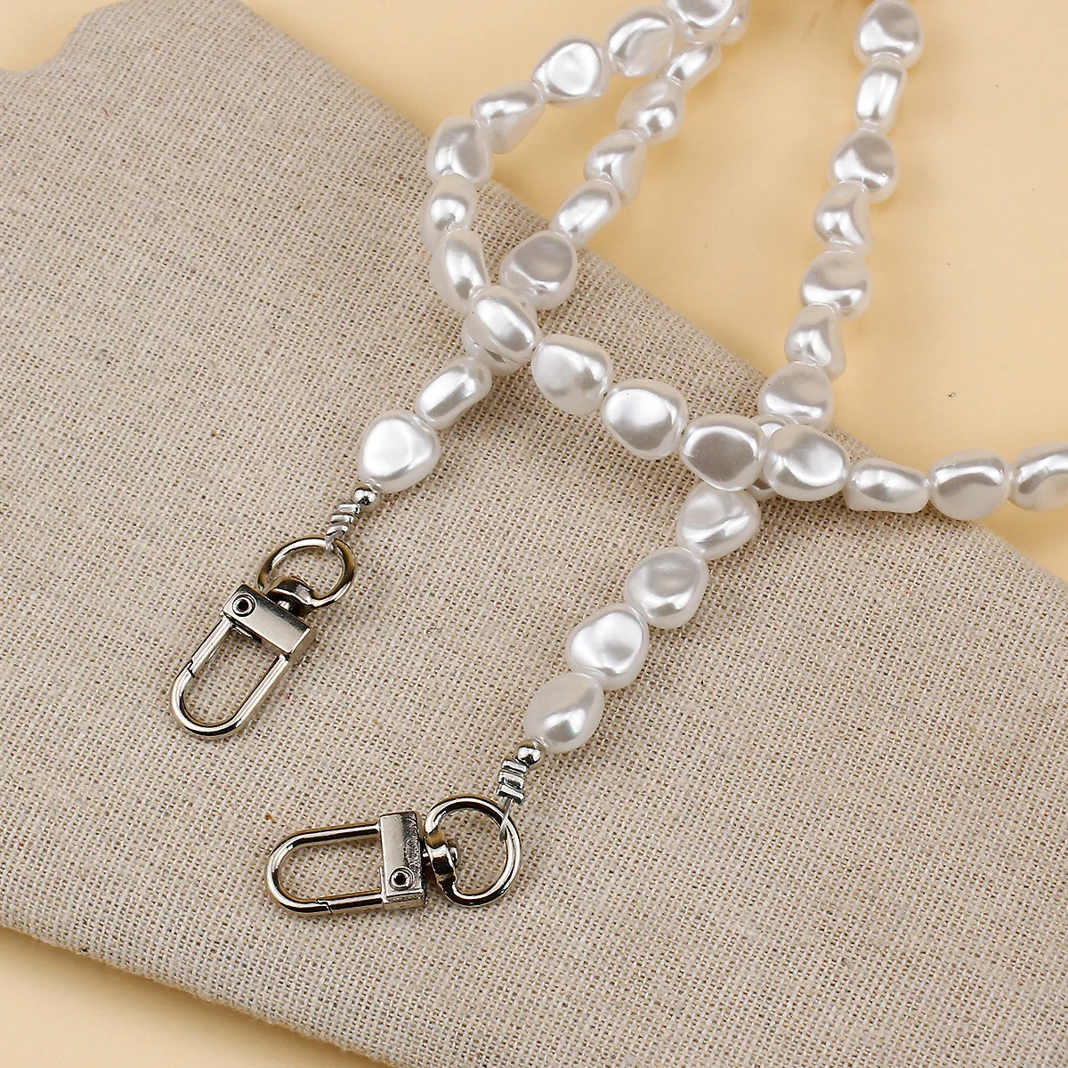 Lanyard voor mobiele telefoon  - Luxury Bags For Women recensie en prijs