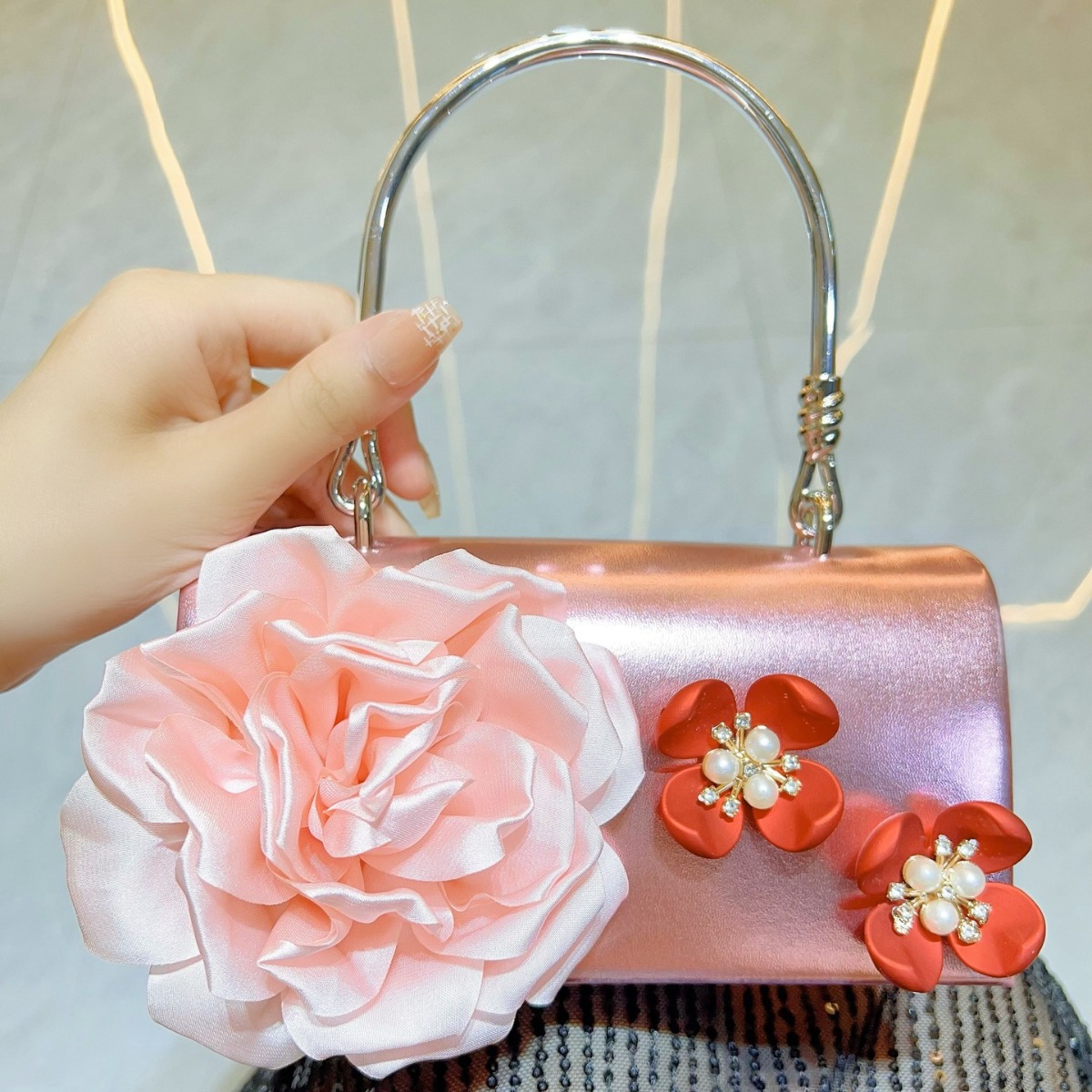 Luxe Gouden 3D Bloem Clutch Ba - Luxury Bags Gold recensie en prijs