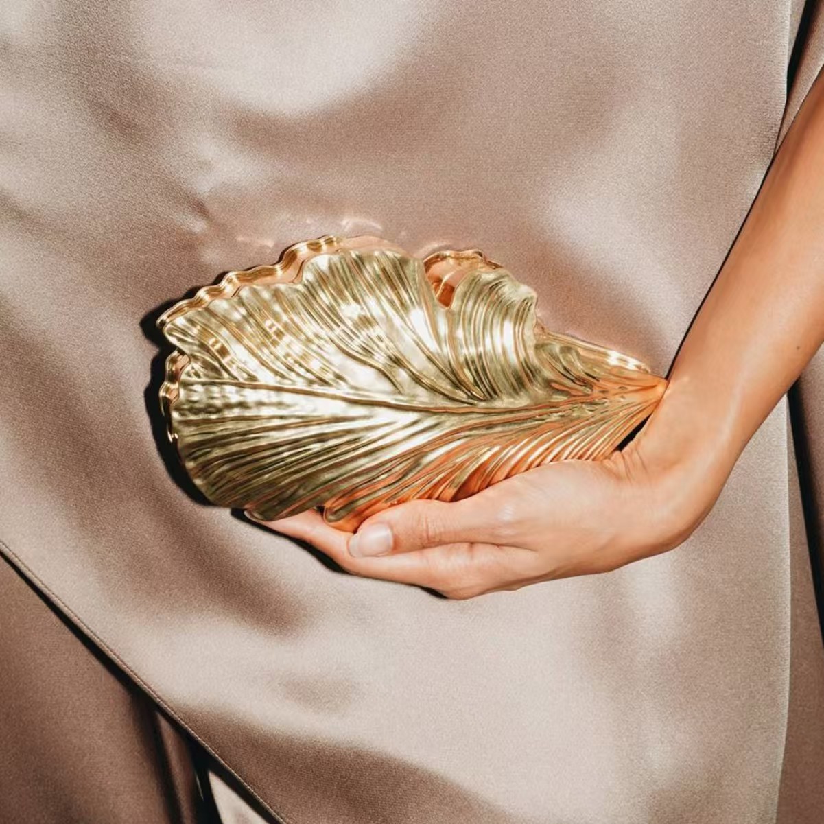 Luxe gouden mode-acryl blad me - Luxury Bags Gold recensie en prijs